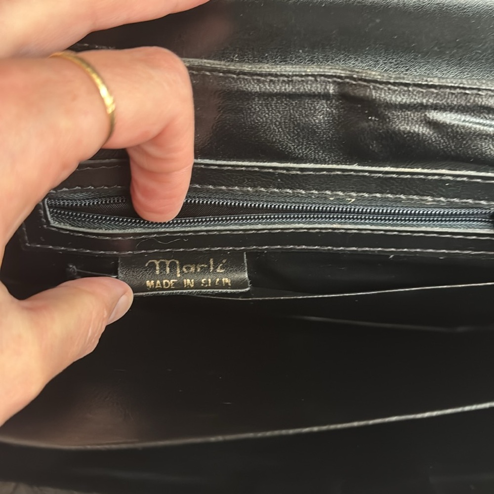 Vintage Marli Black Suede & Leather Handbag — Gold-Tone Twist Lock 1965–1978 - Picture 5 of 5